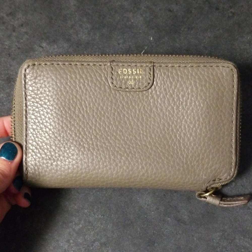 Fossil Wallet